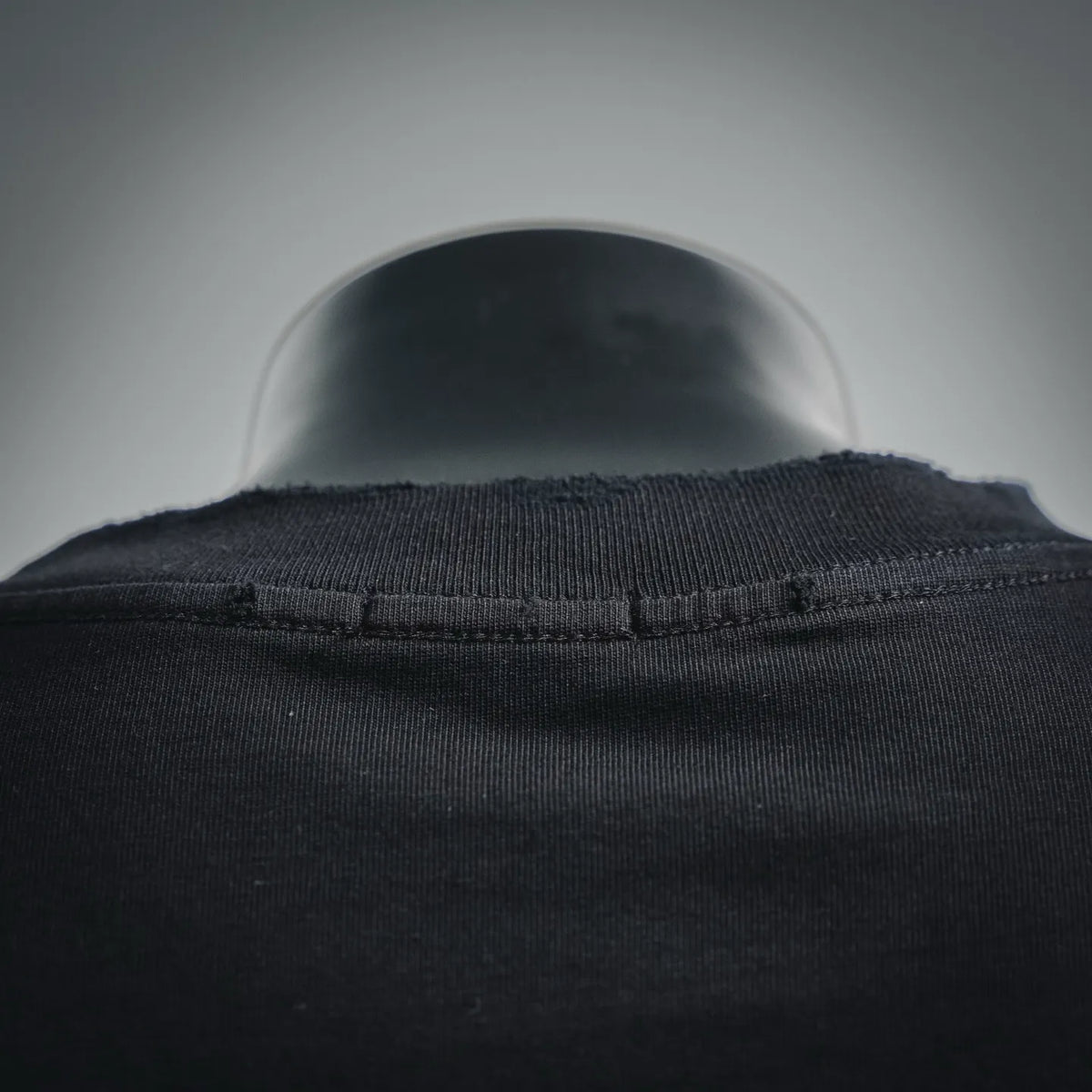 Black Moncler short-sleeve T-shirt ribbed crew neck seam detail