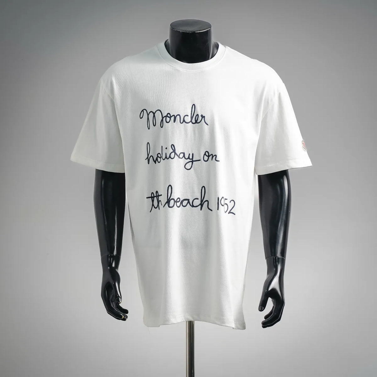 White Moncler short-sleeve T-shirt with blue logo graphic print on chest