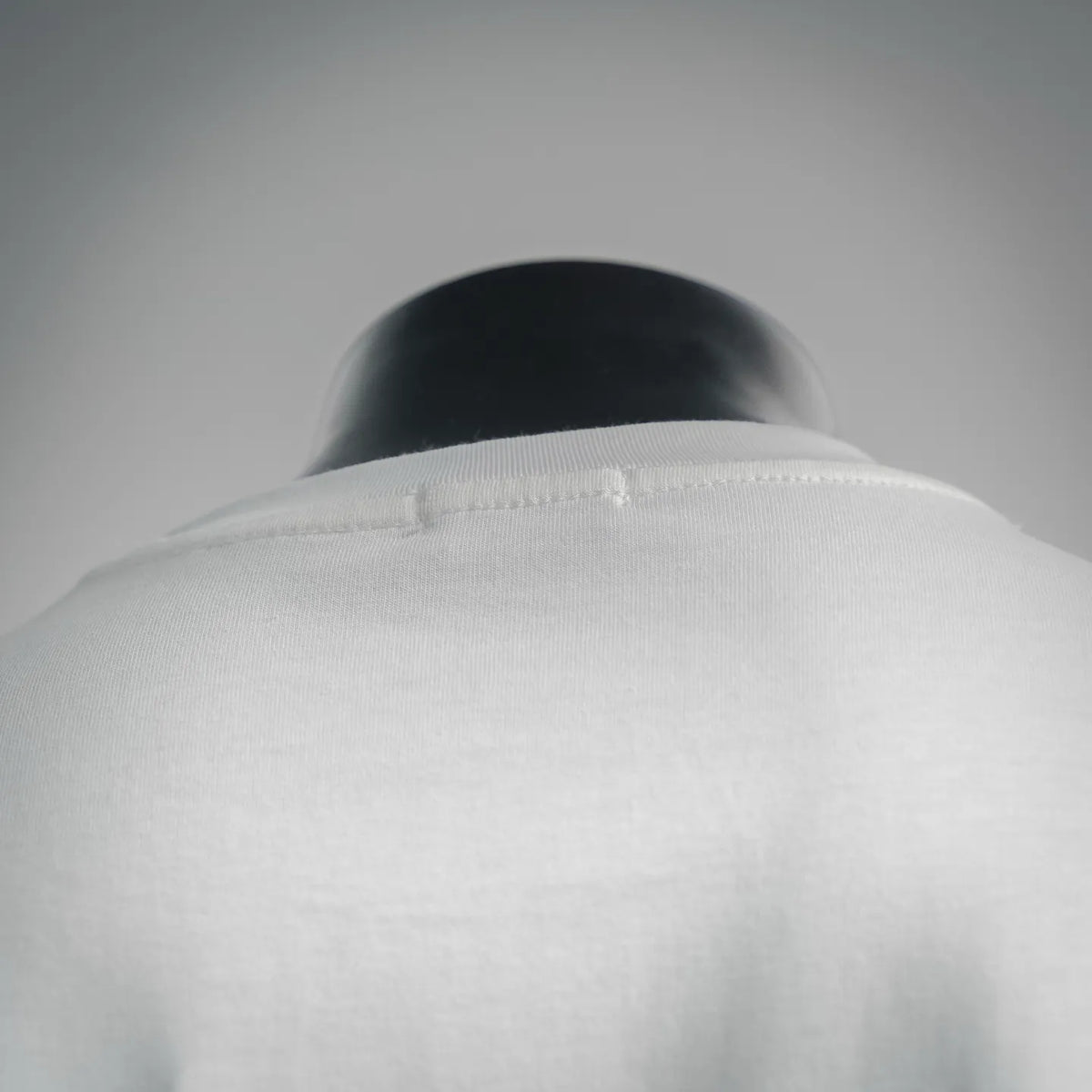 White Moncler T-shirt interior neck label and collar seam