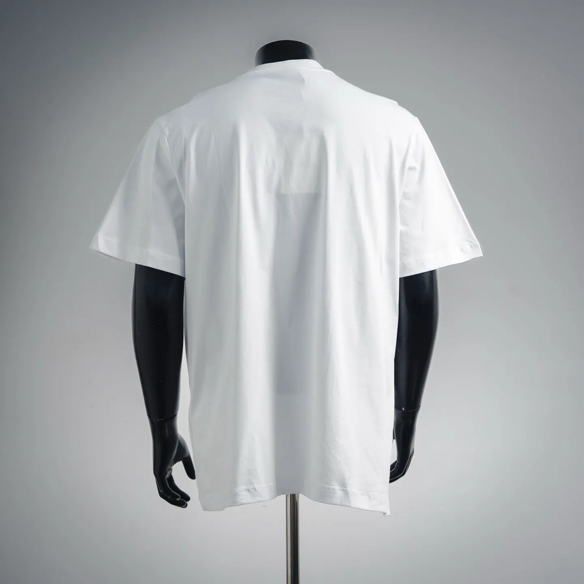 White Moncler short-sleeve T-shirt with plain back and crew neck.