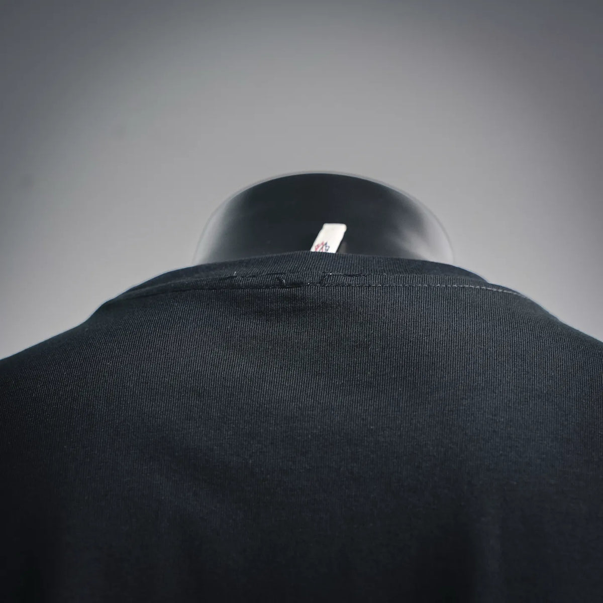 Moncler black crew-neck T-shirt collar with folded back