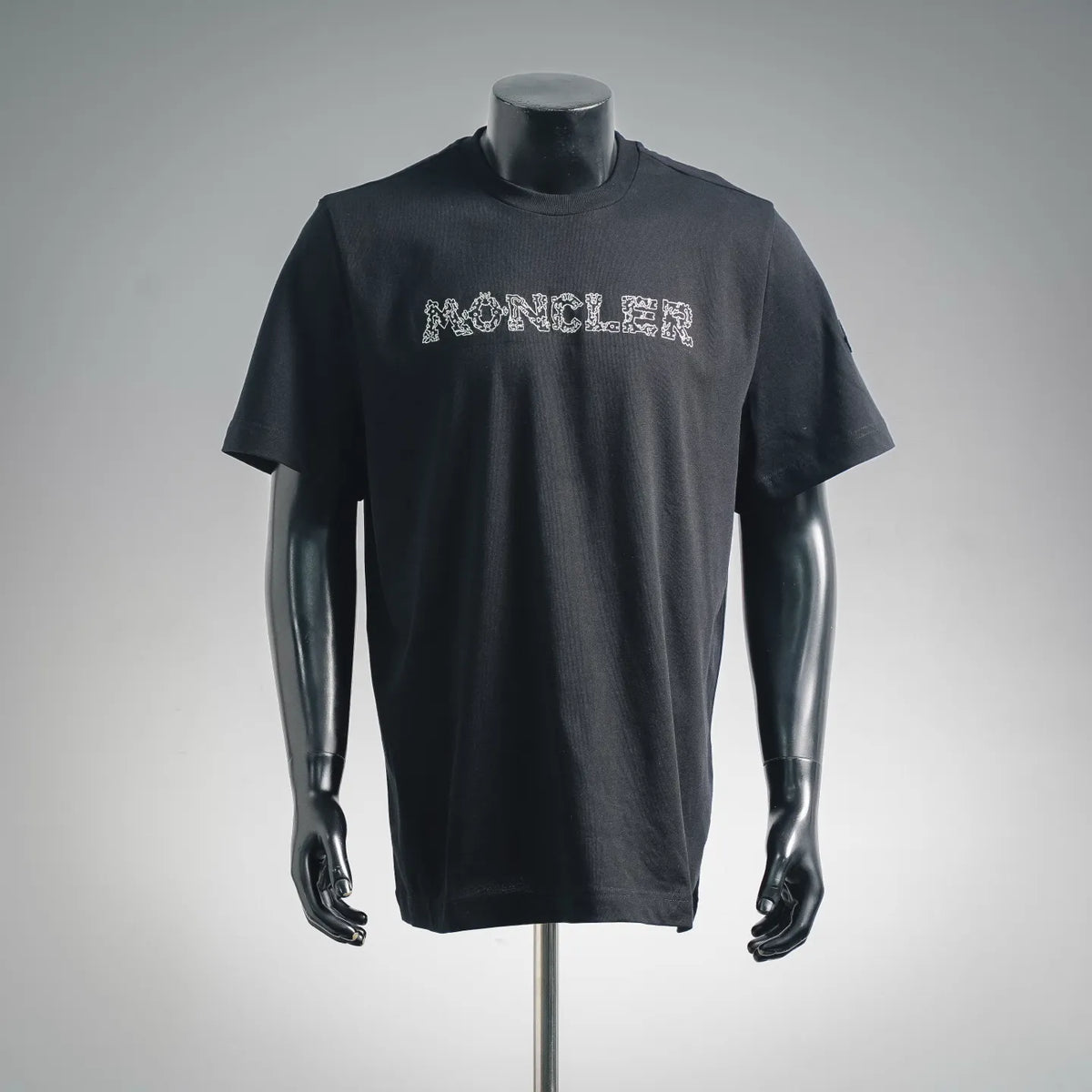 Moncler black short-sleeve T-shirt with MONCLER chest graphic