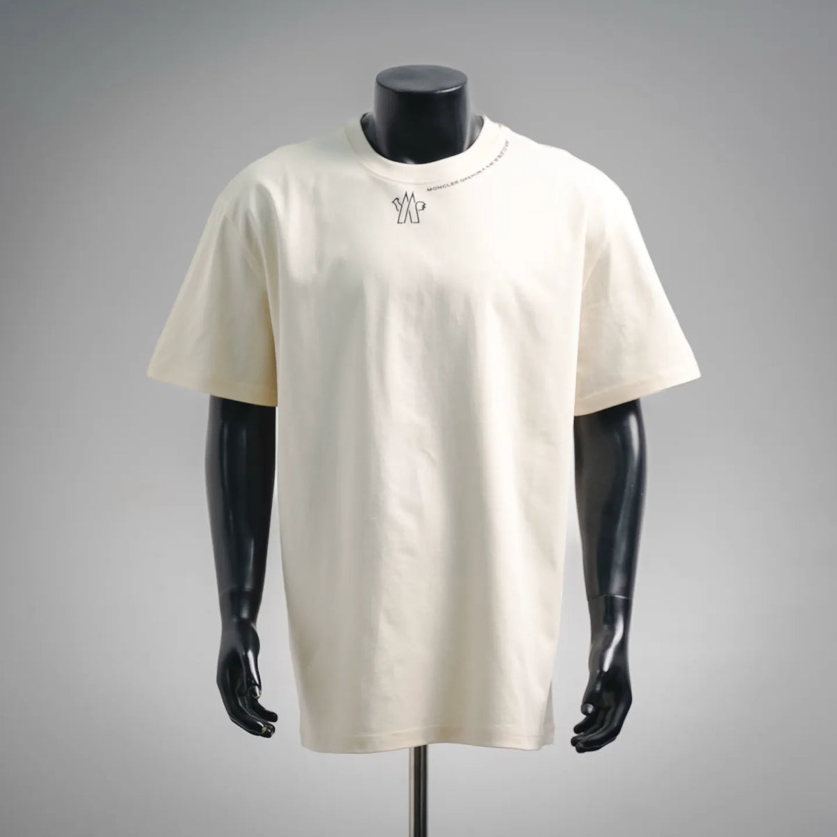 Moncler short-sleeve T-shirt in light cream with small chest logo