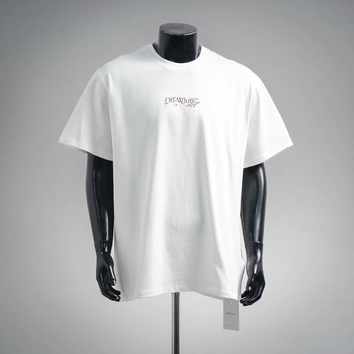 Off-White short-sleeve T-shirt, off-white color with small front logo graphic
