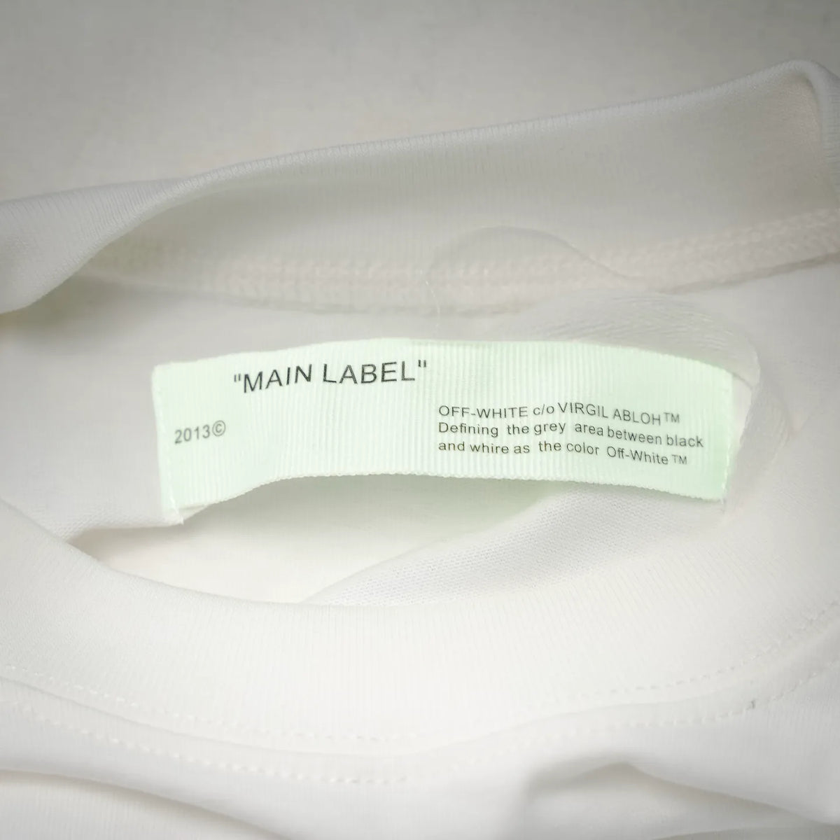 Off-White off-white T-shirt main label at neckline
