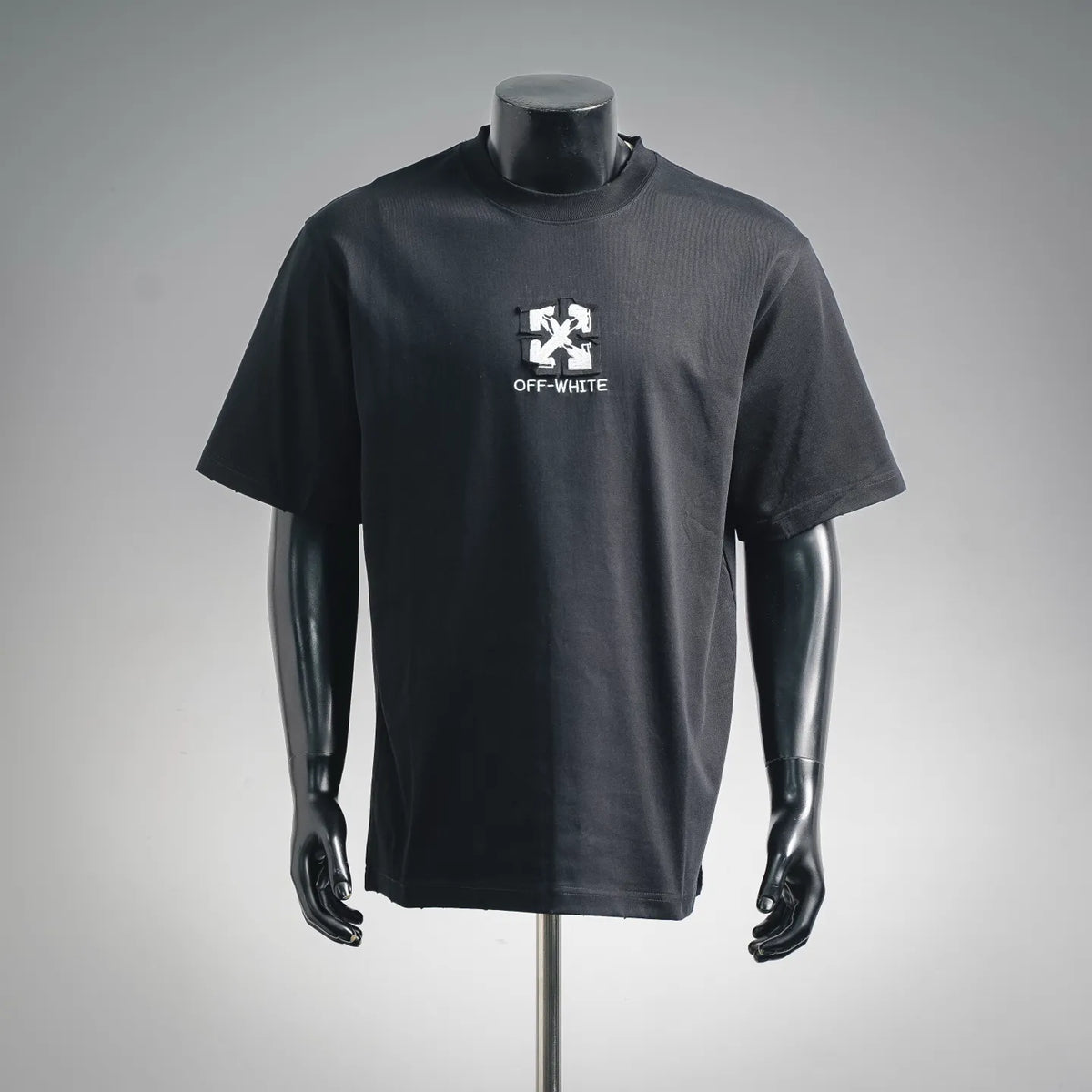 Off-White short-sleeve T-shirt in dark color, small chest logo print