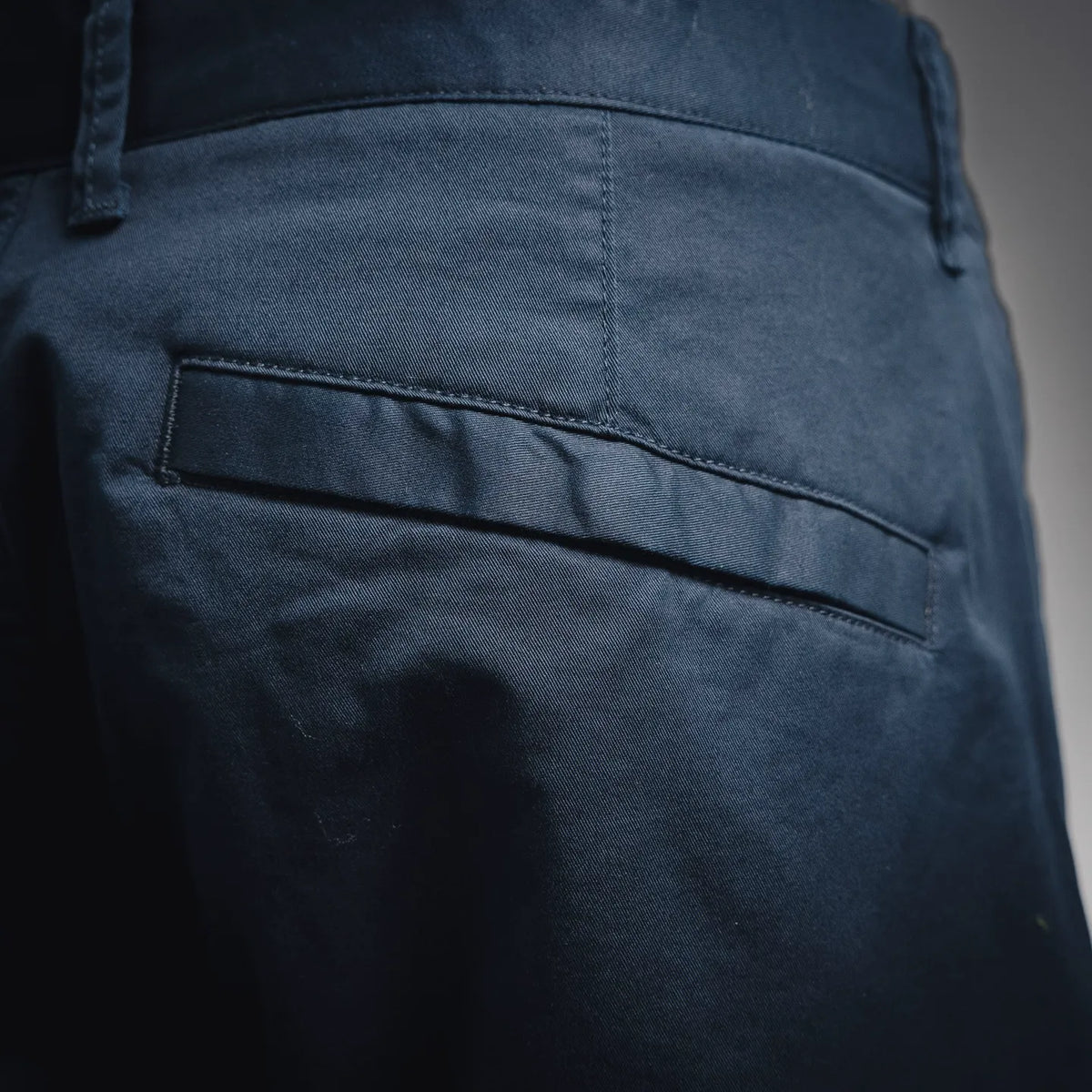 Stone Island dark navy shorts front welt pocket with stitched edge
