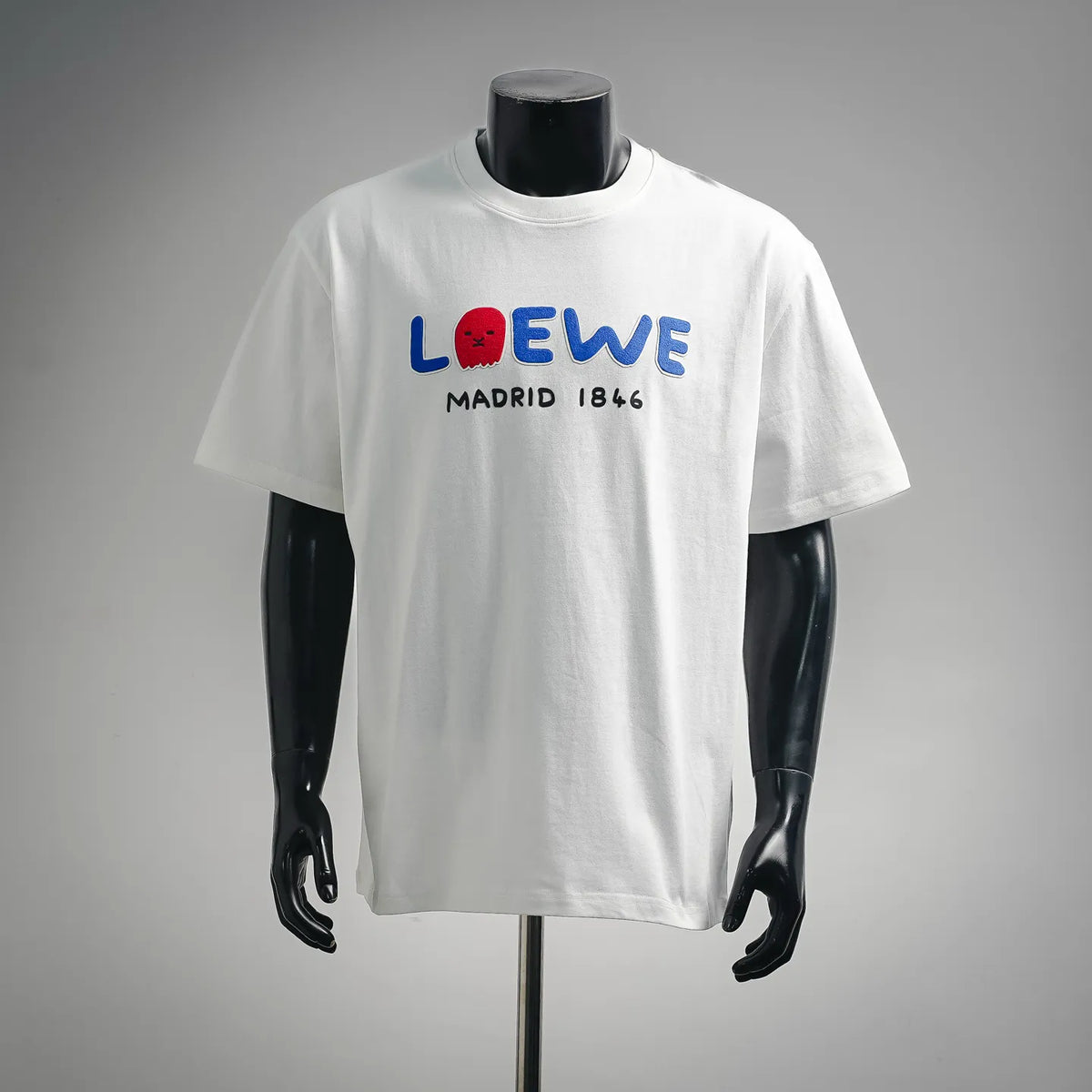 LOEWE white short-sleeve T-shirt with colorful LOEWE Madrid 1846 front print