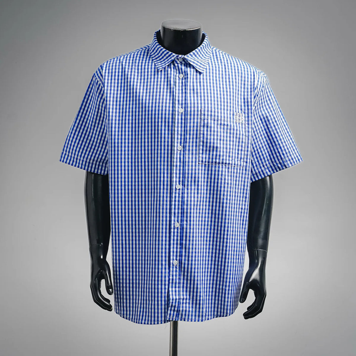 Blue and white gingham short-sleeve button-up shirt with pointed collar