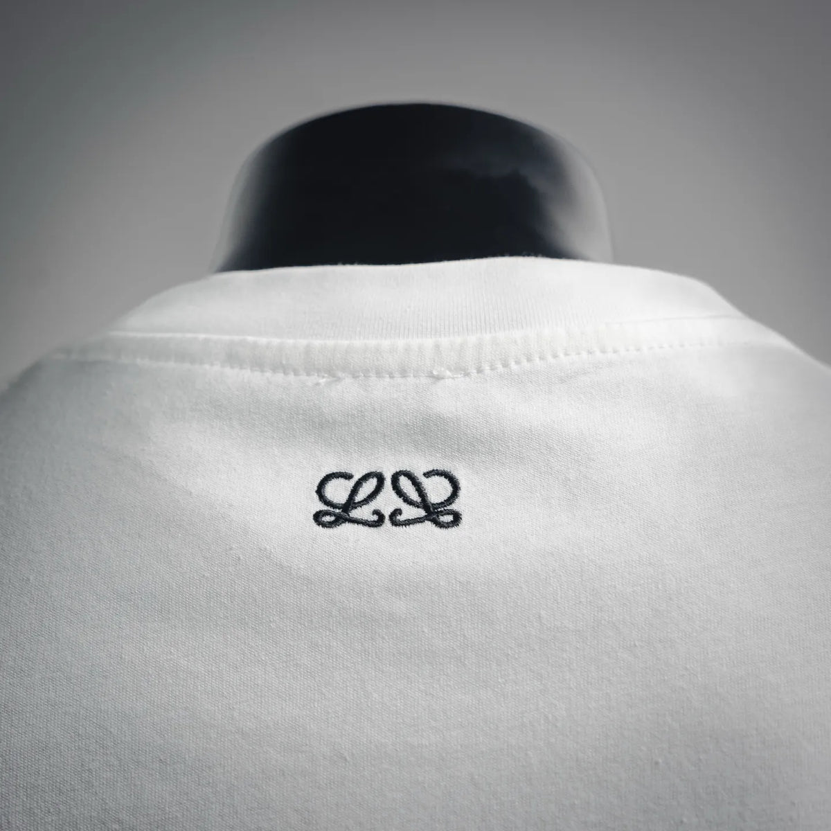 White LOEWE T-shirt back logo embroidery near the collar