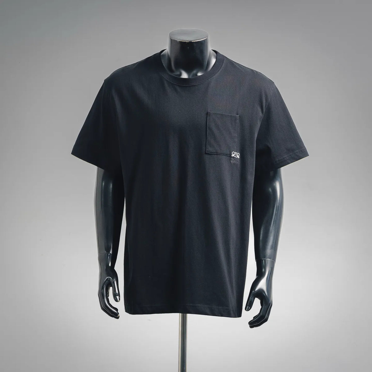 LOEWE black short-sleeve T-shirt with chest pocket and crew neck