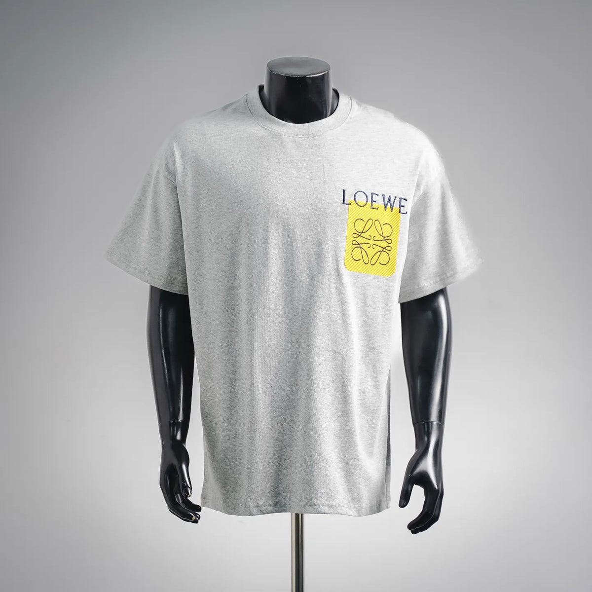 Grey LOEWE short-sleeve T-shirt with yellow embroidered chest logo pocket