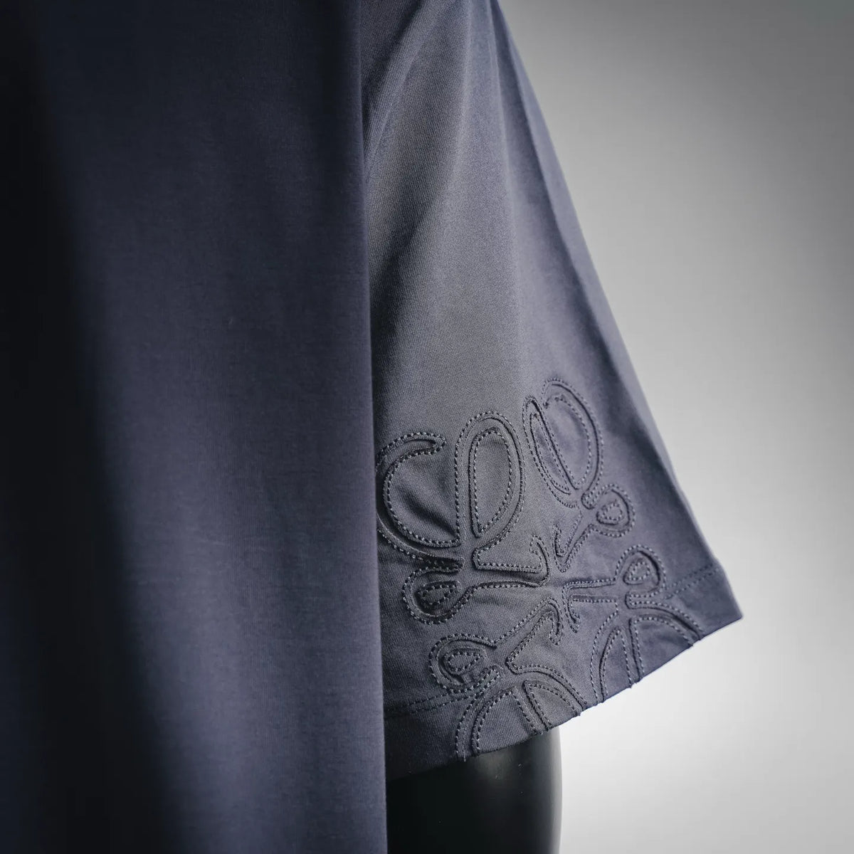 Dark blue LOEWE T-shirt with embossed logo on sleeve cuff