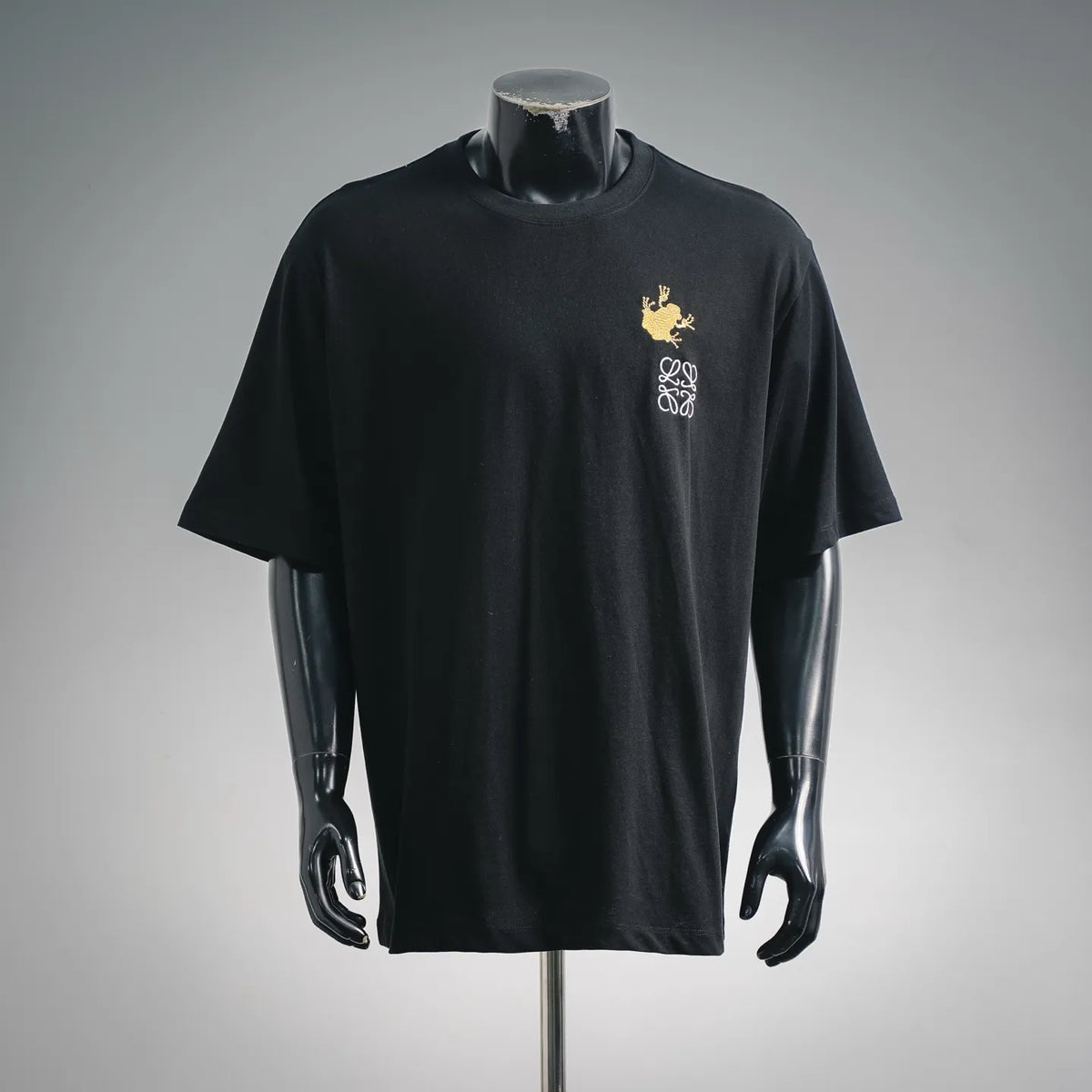 Black short-sleeve T-shirt with gold and white LOEWE chest embroidery