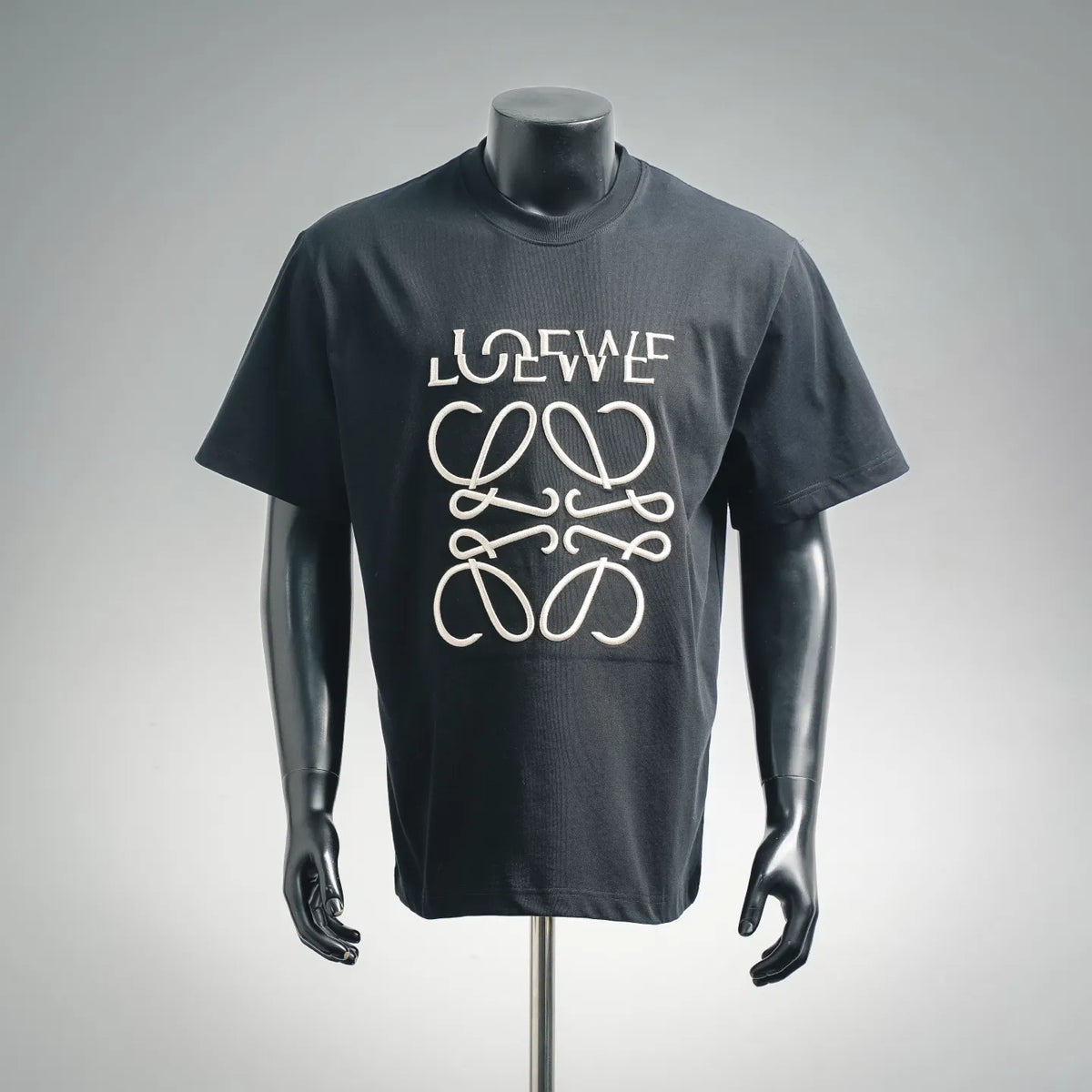 LOEWE dark T-shirt with crew neck and embroidered front logo design
