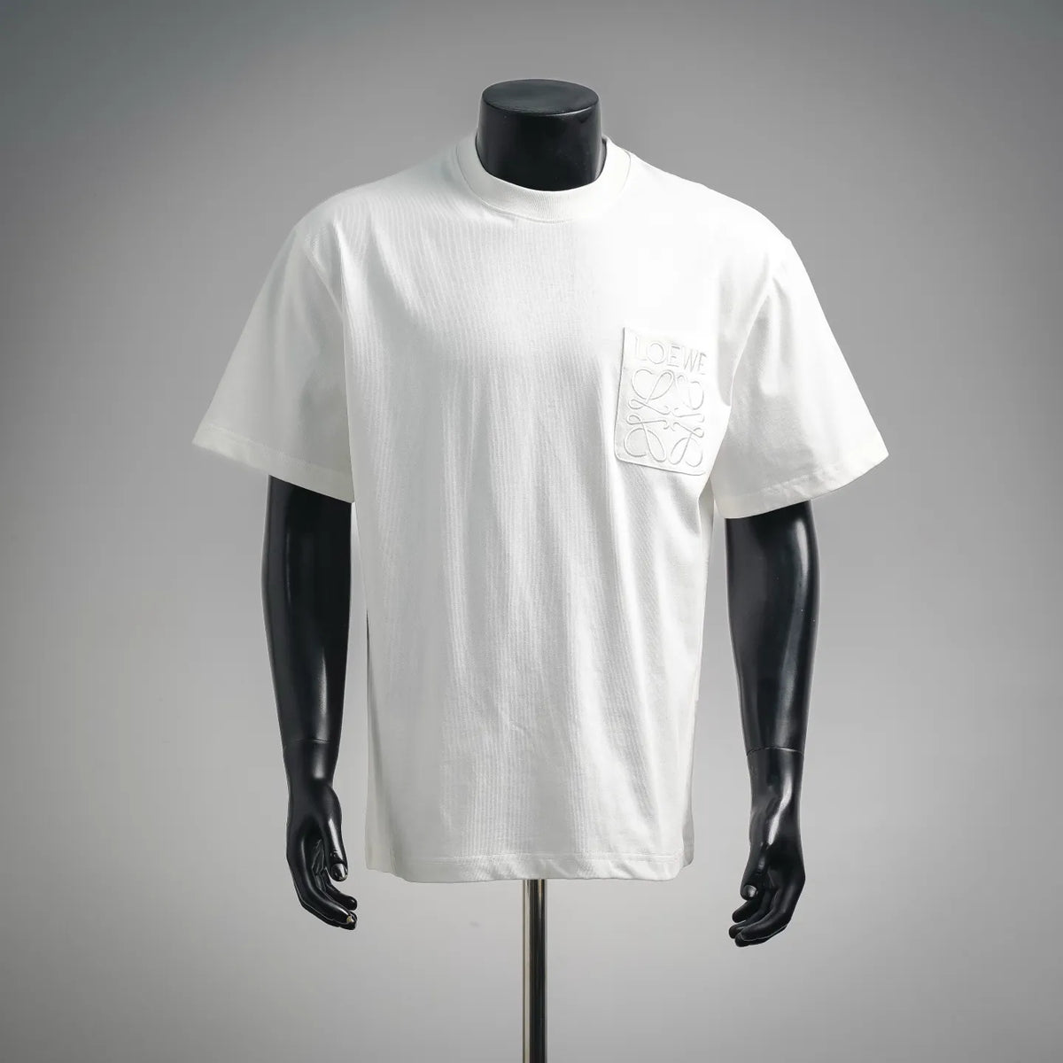 White short-sleeve T-shirt with embroidered LOEWE logo pocket detail on chest