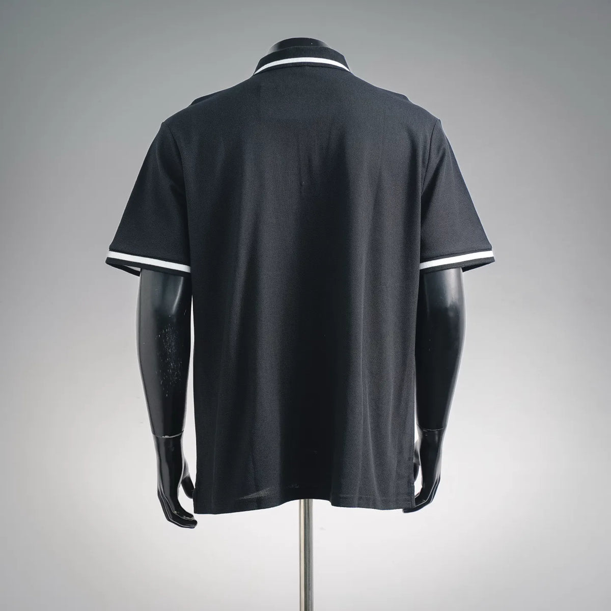 LOEWE short-sleeve polo shirt, dark back with white-trim sleeve cuffs