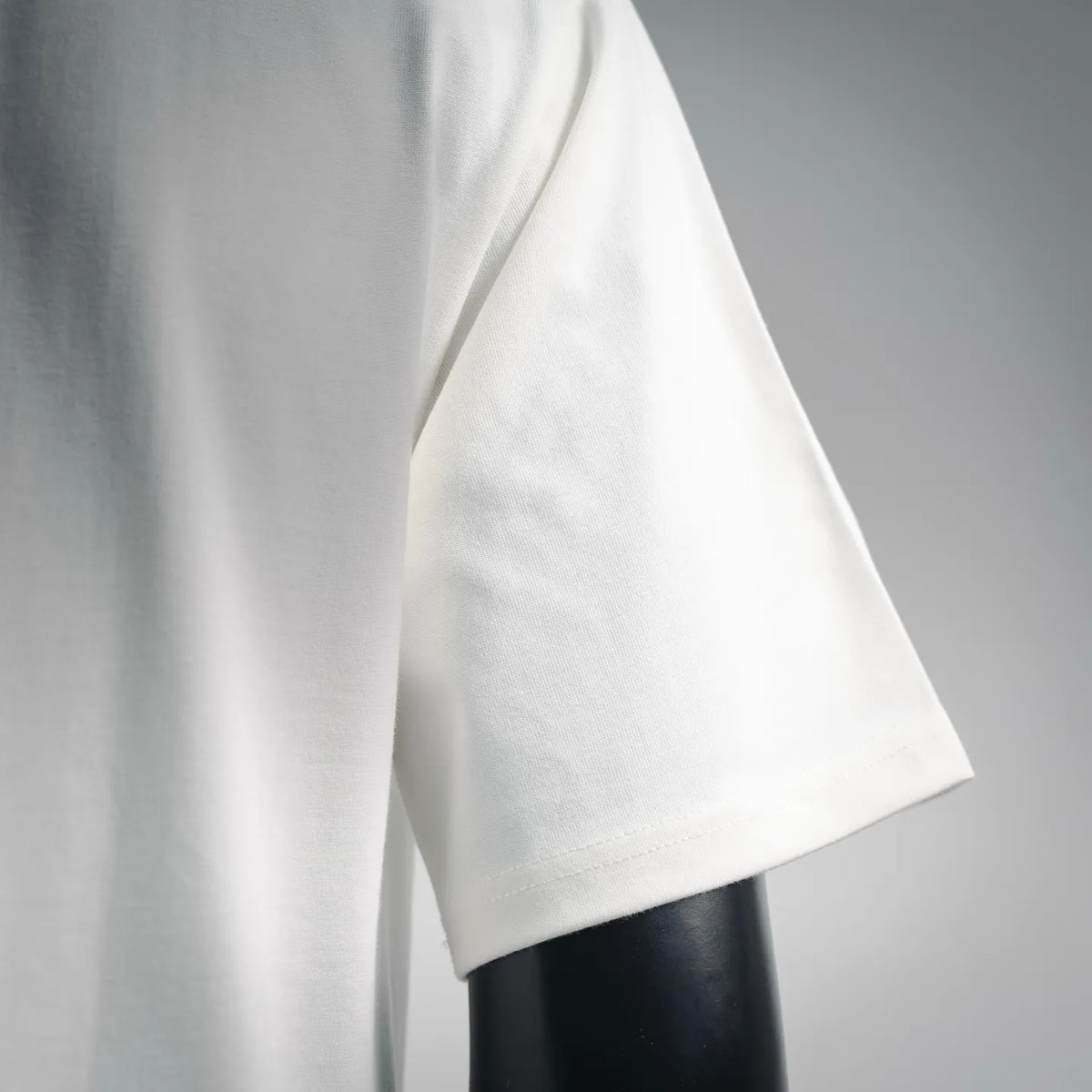 White LOEWE T-shirt short sleeve and curved hem detail