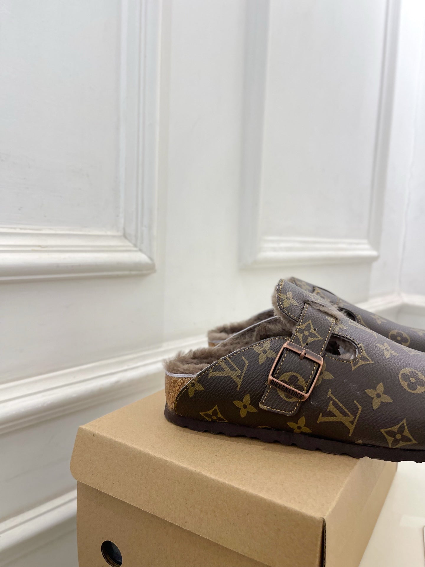 Luxury Shoes Louis Vuitton Sandals