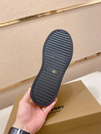Rubber outsole of Burberry low-top sneaker with ridged tread