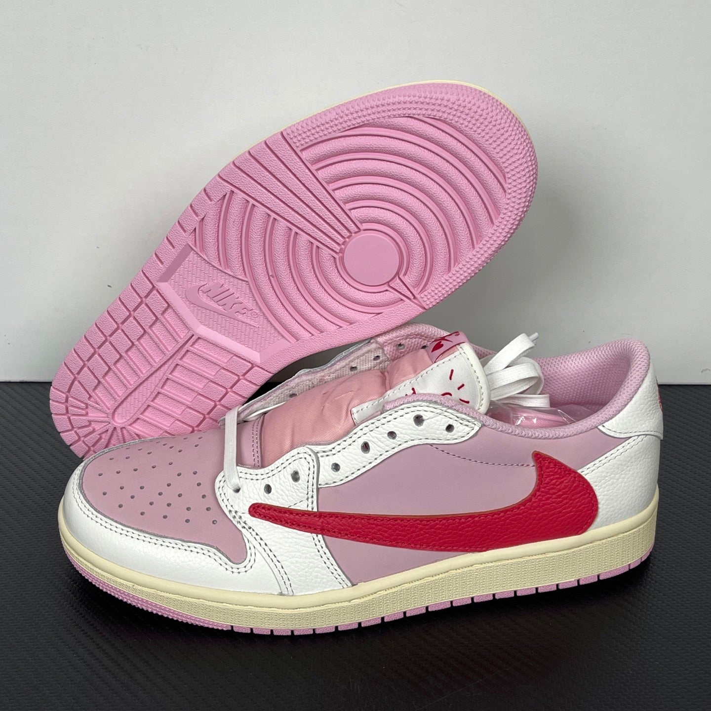 LJR Batch-Air Jordan 1 × Travis Scott