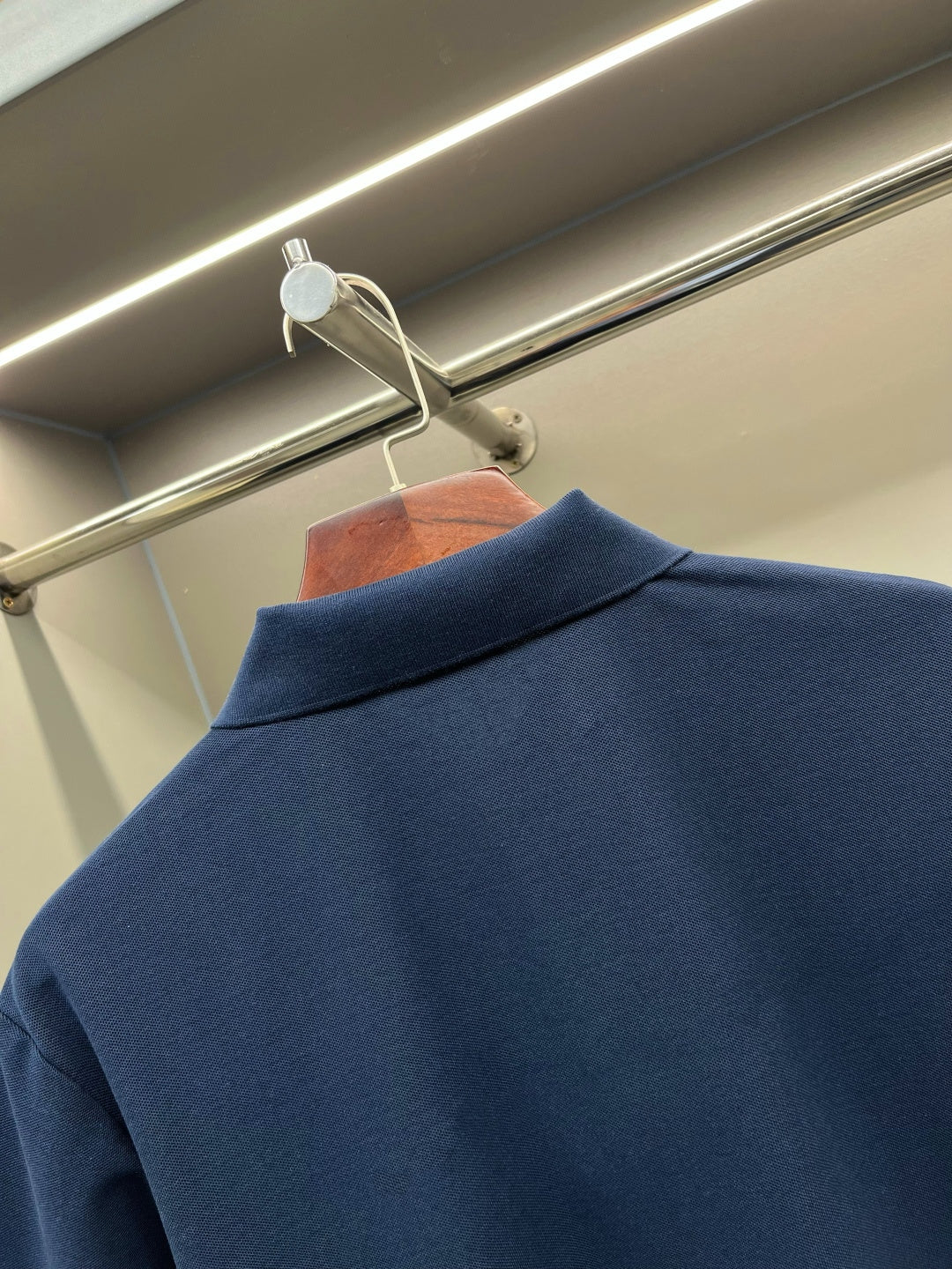 Navy Burberry polo shirt back collar detail, short sleeves