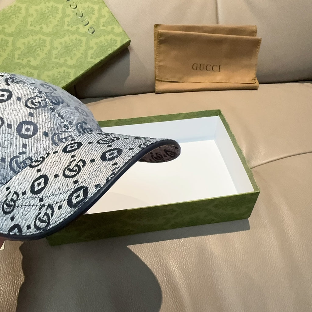 Gucci GG-pattern cap brim in blue-gray with stitched edge trim