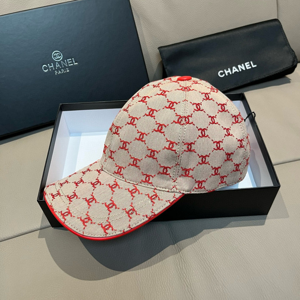 Logo baseball cap with red-trimmed brim and cream crown pattern