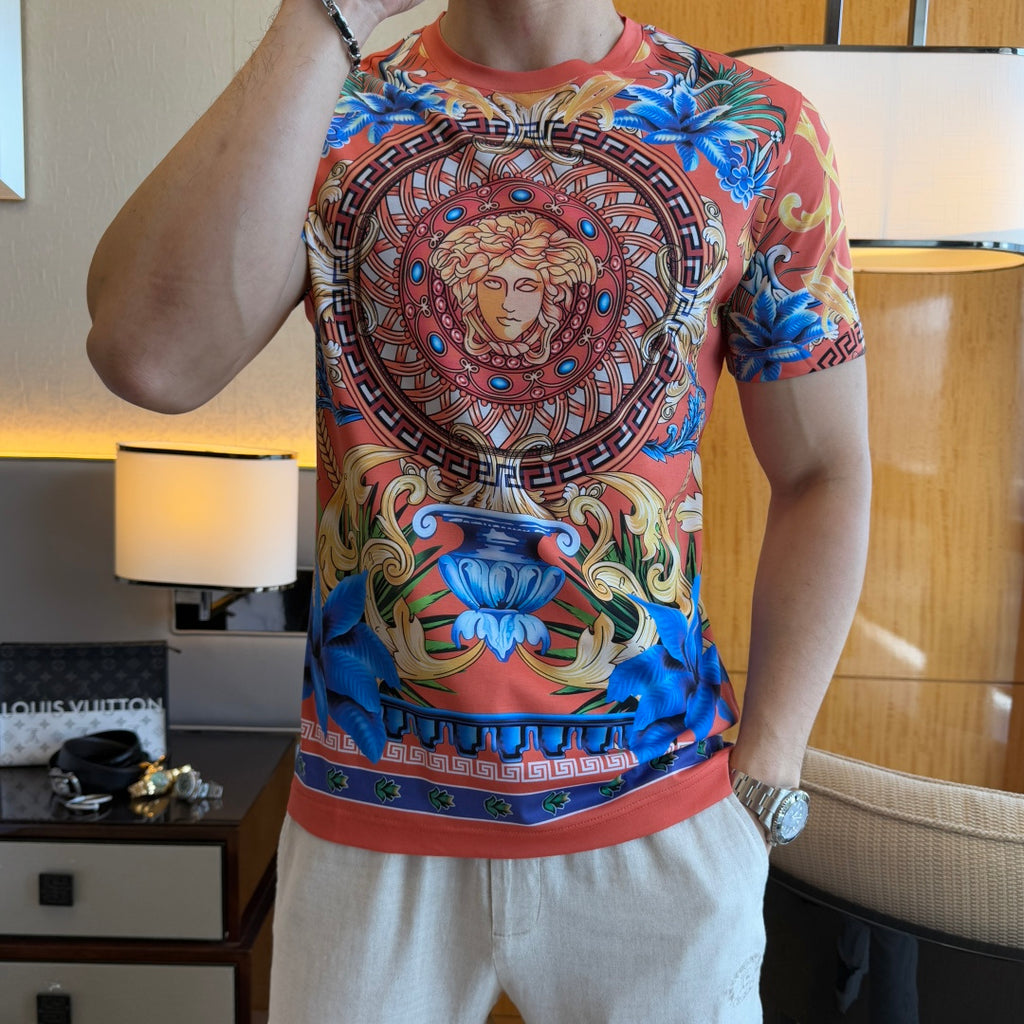 Graphic print T-shirt with crew neck, central Medusa emblem and blue floral prints