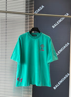 Turquoise short-sleeve T-shirt with small embroidered crest logo on the chest