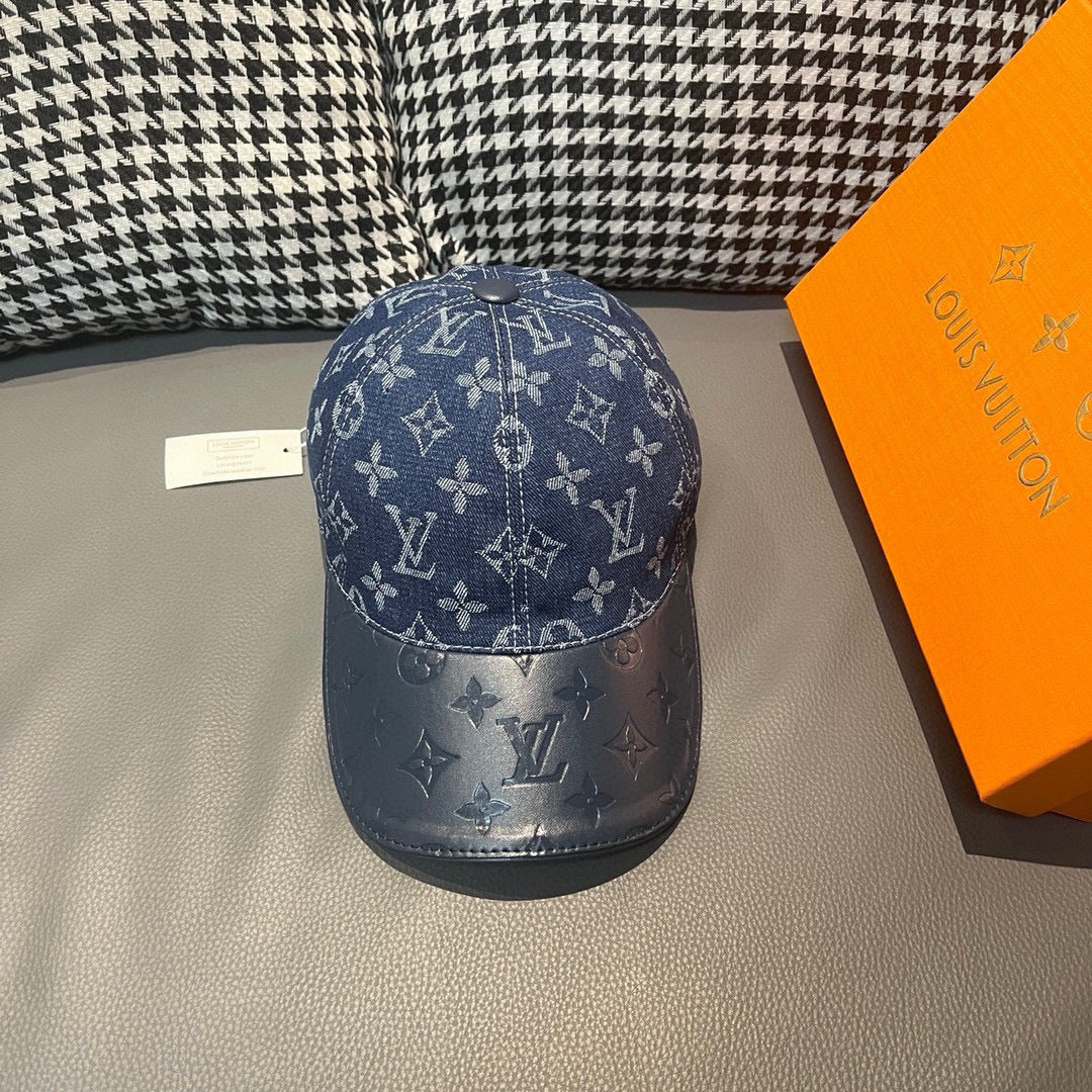 Louis Vuitton baseball cap in dark blue with monogram pattern and curved brim