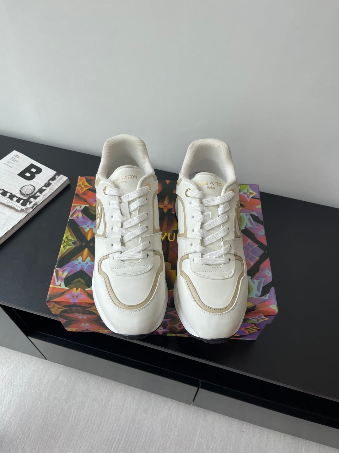 Louis Vuitton ladies white sneakers, lace-up with low-profile rubber sole