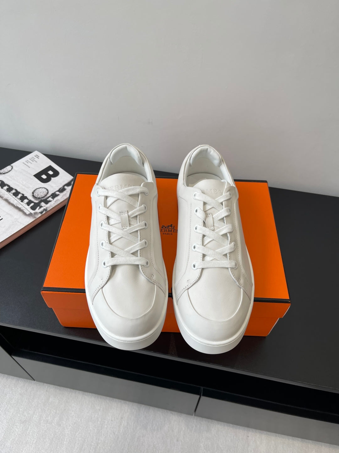 Hermes women’s white low-top sneakers, lace-up leather with H side logo