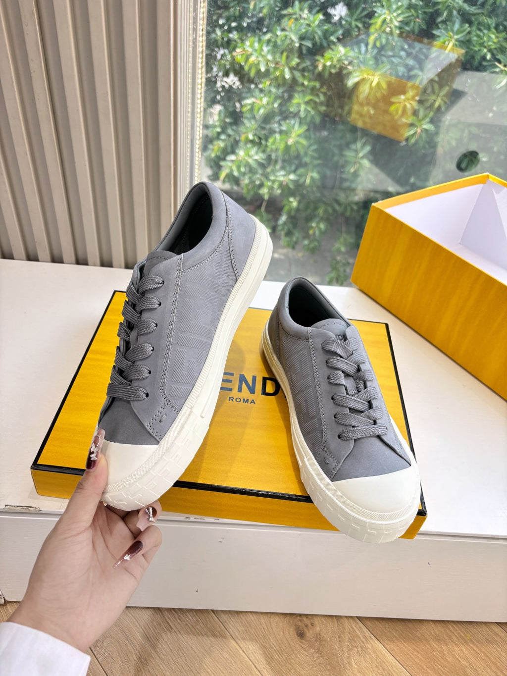 Fendi ladies low-top sneakers, gray suede-look with white sole and lace-up