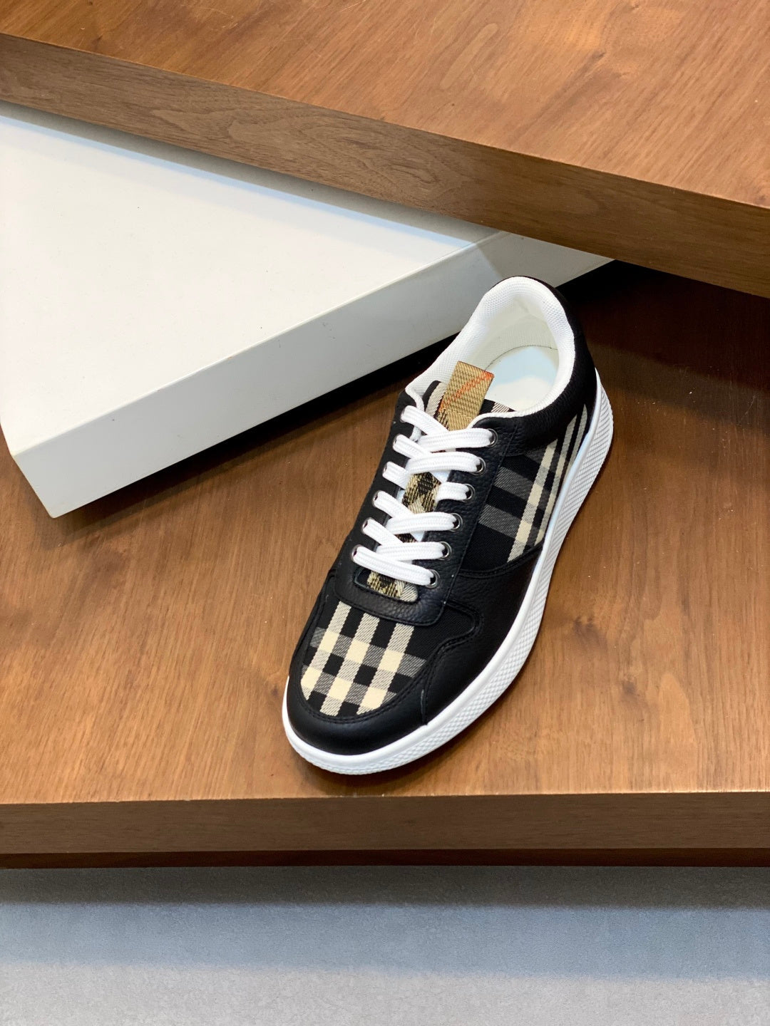 Burberry sneakers, navy leather with check stripe detail and white laces