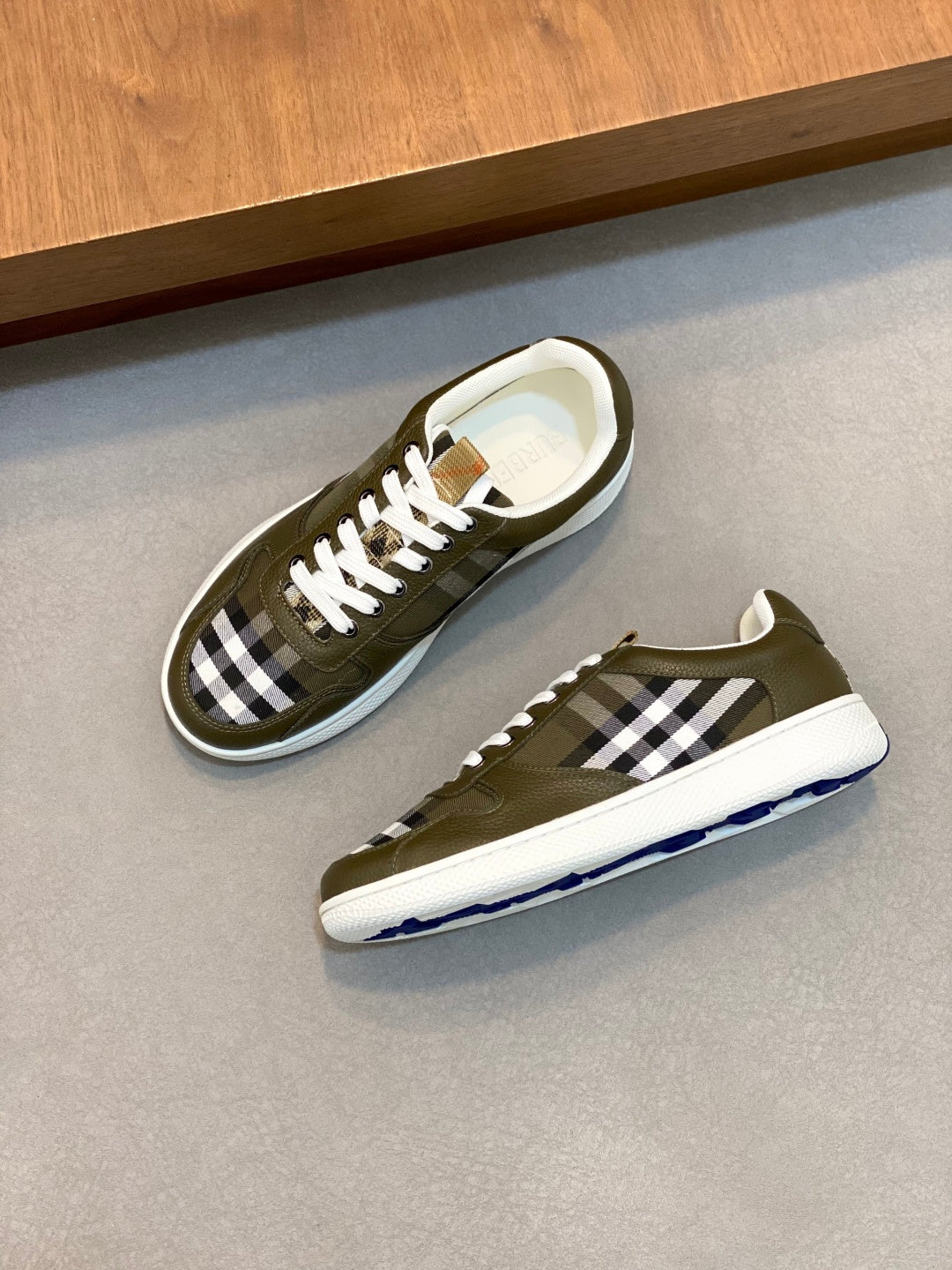 Burberry luxury sneakers set, olive green uppers with check band and white laces