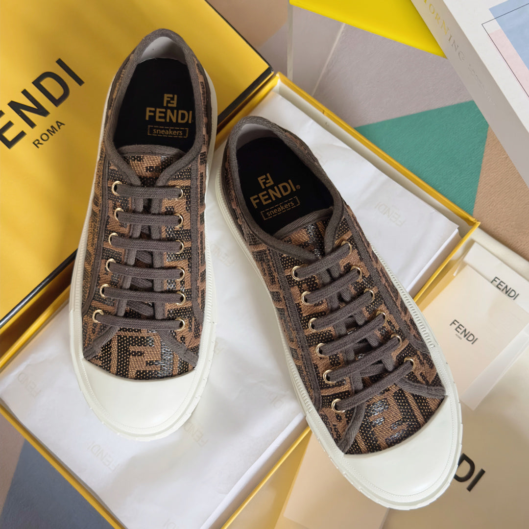 Luxury Shoes Fendi Unisex
