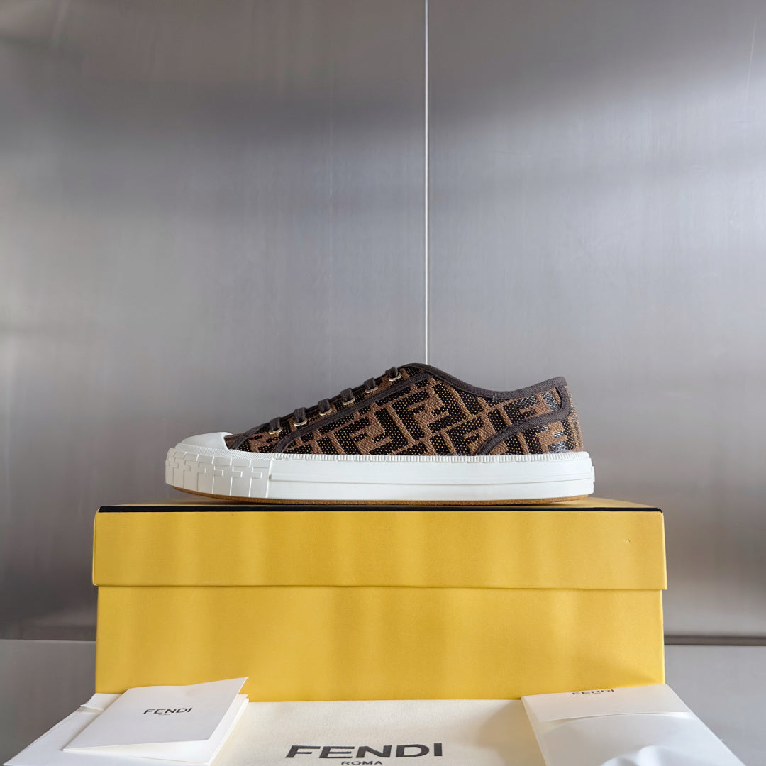 Luxury Shoes Fendi Unisex