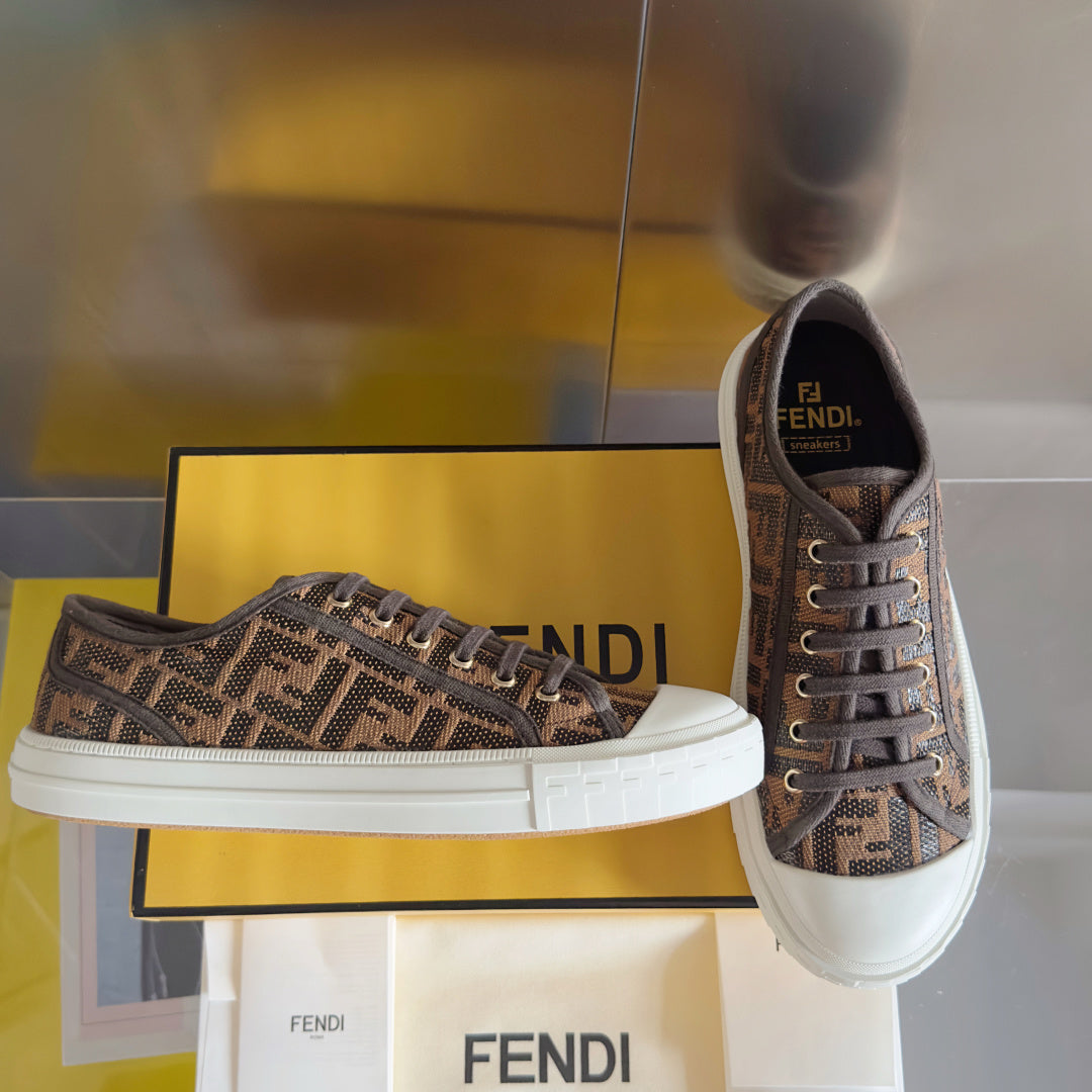 Luxury Shoes Fendi Unisex
