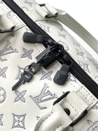 Louis Vuitton monogram bag zipper pull set with black keys and hardware