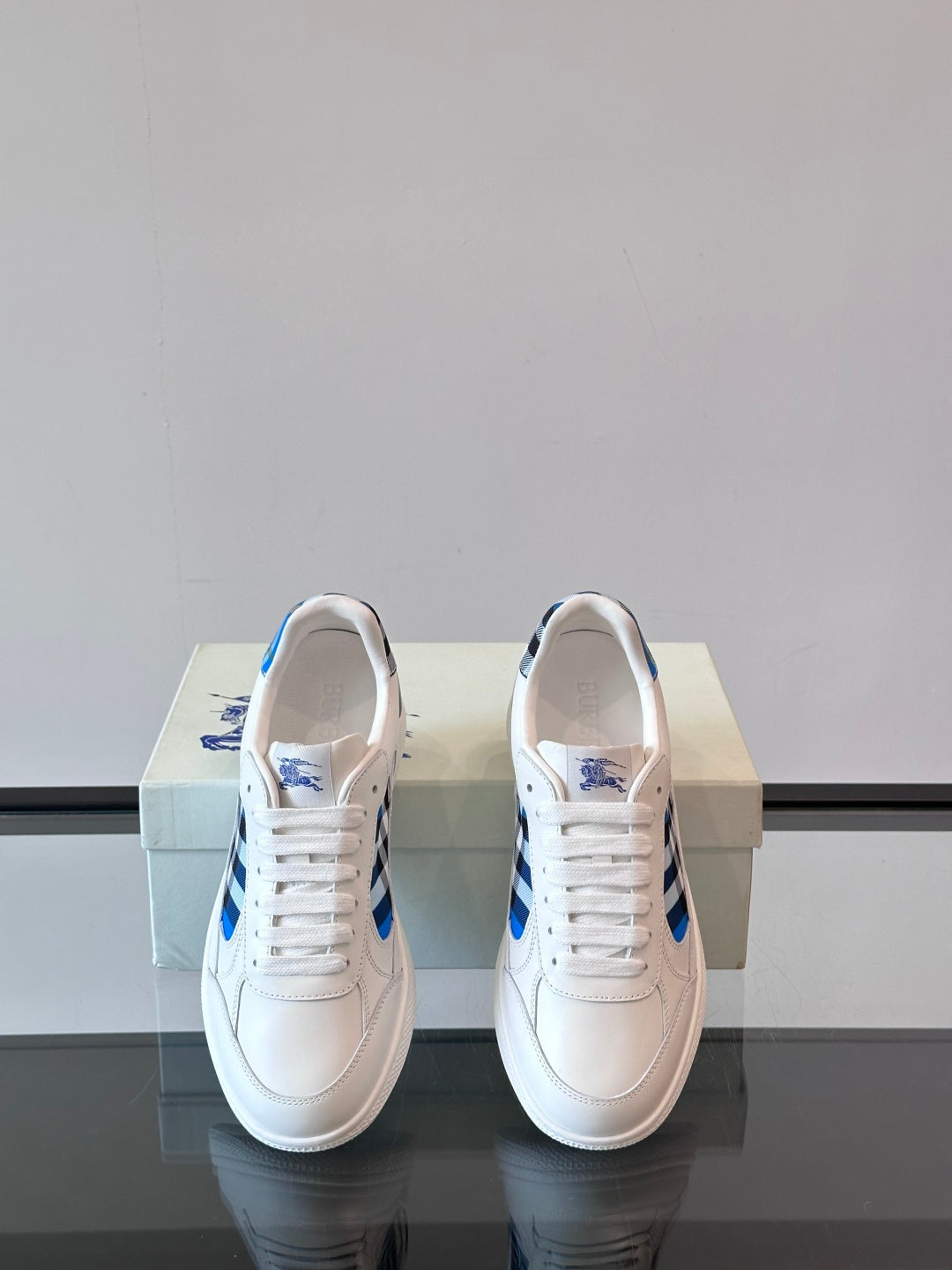 Burberry low-top sneakers, white with blue heel lining and lace-up