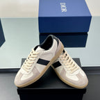 Unisex low-top sneakers, white with beige side stripe and cream laces
