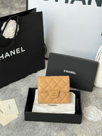 Small quilted flap bag, tan leather with Chanel clasp
