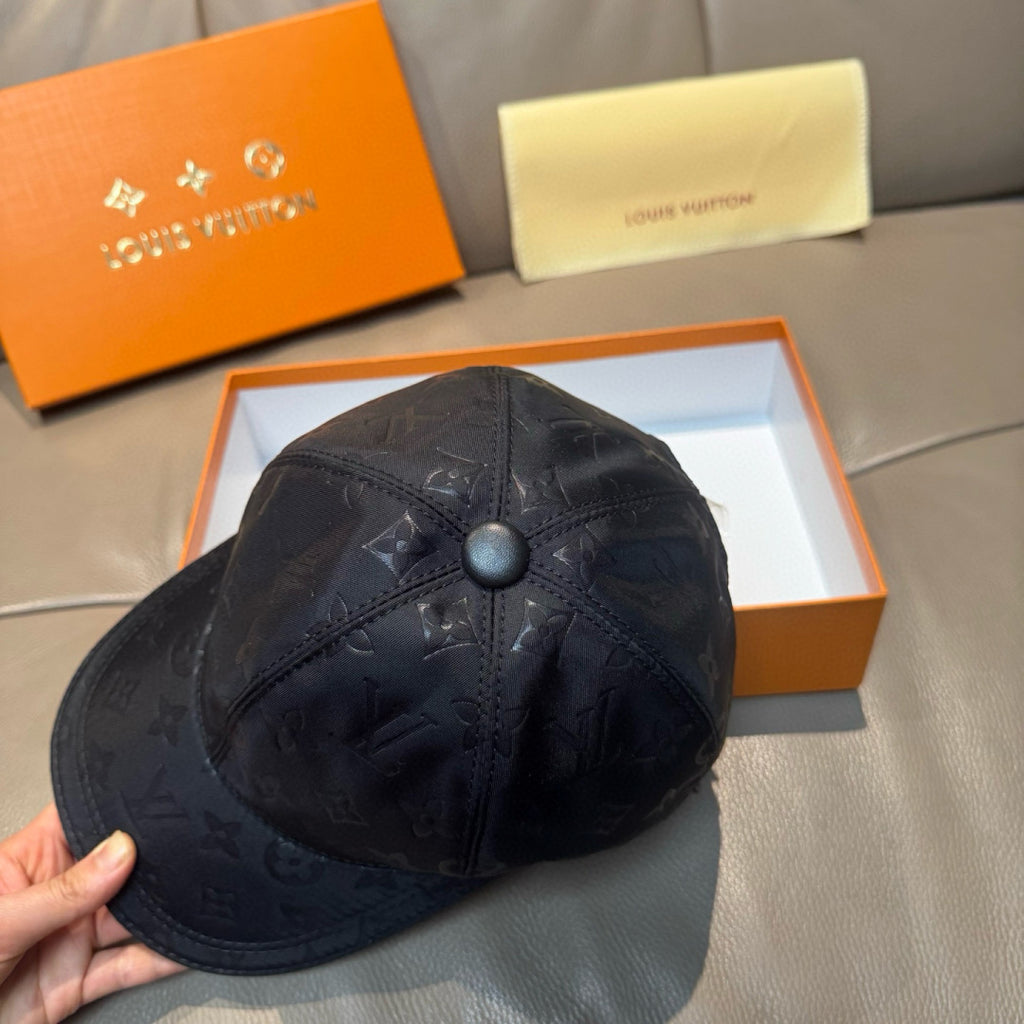 Louis Vuitton monogram baseball cap in dark black with round top button
