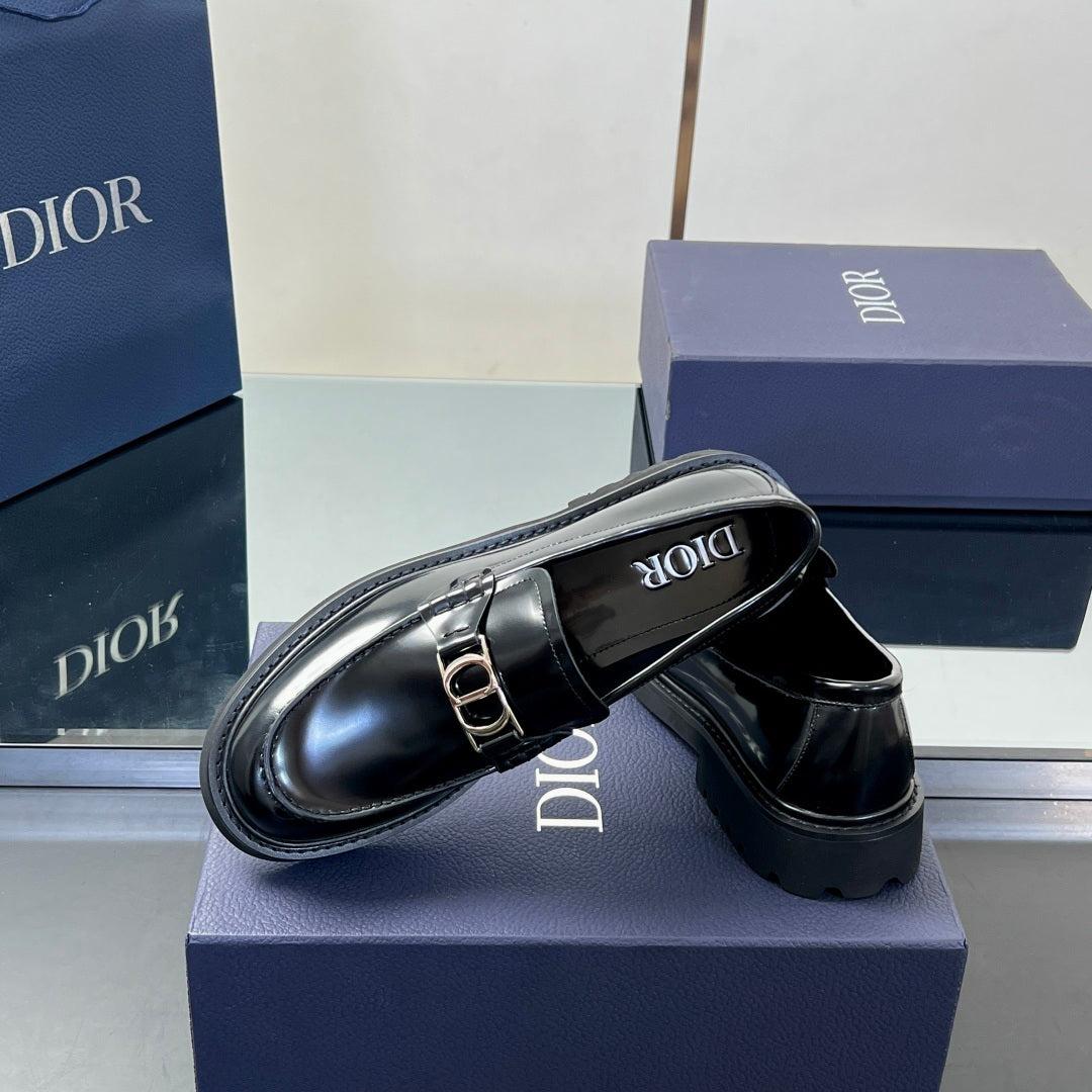 Black leather unisex loafer with Dior buckle strap and stitched apron