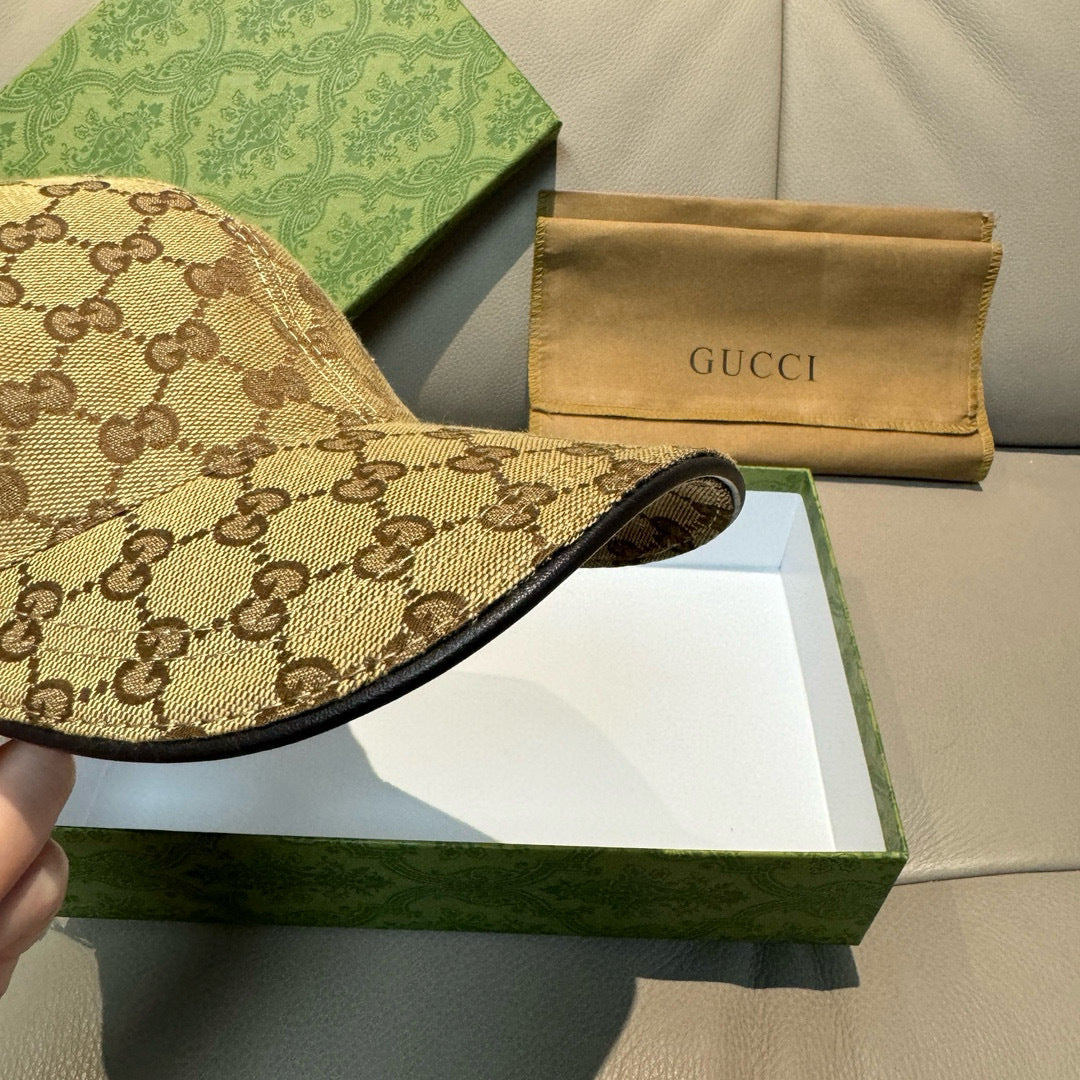 Gucci cap profile with brown GG canvas and dark fabric brim trim