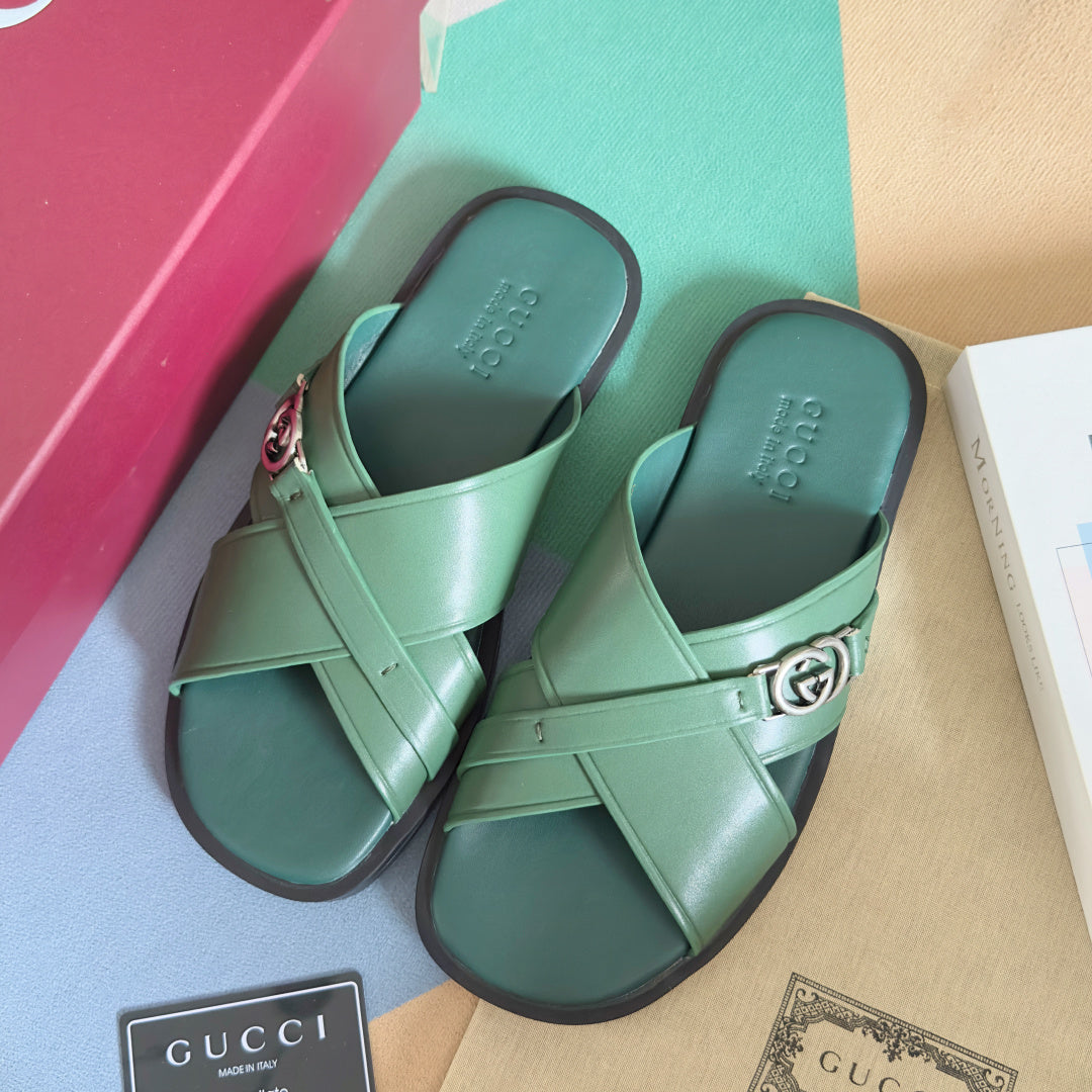Gucci green leather sandals with silver logo G buckle on the front strap