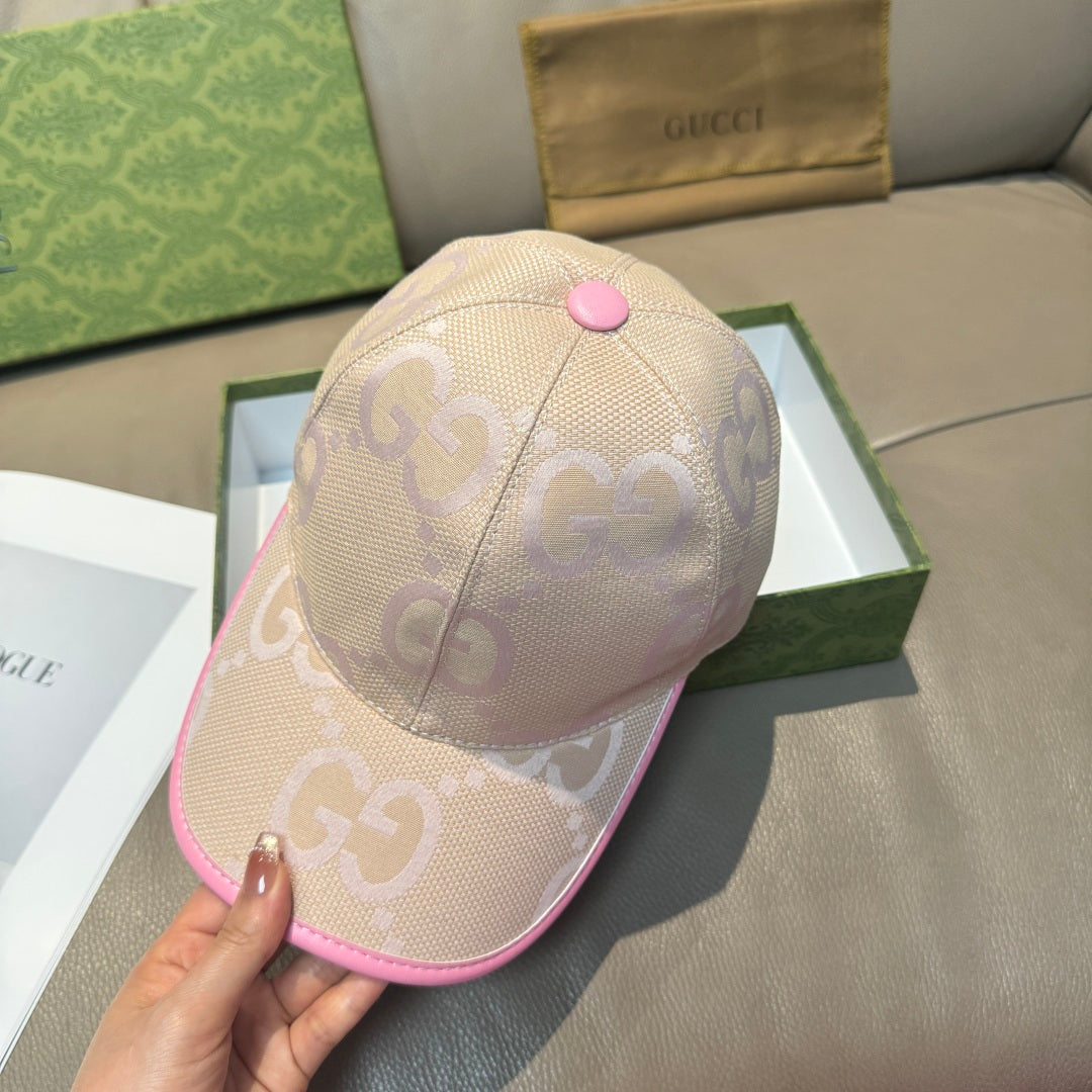 Gucci GG baseball cap, beige with pink brim edge and pink button on crown