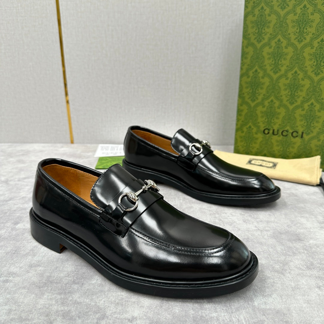 Gucci unisex leather loafer shoes, black, horsebit strap, low heel sole