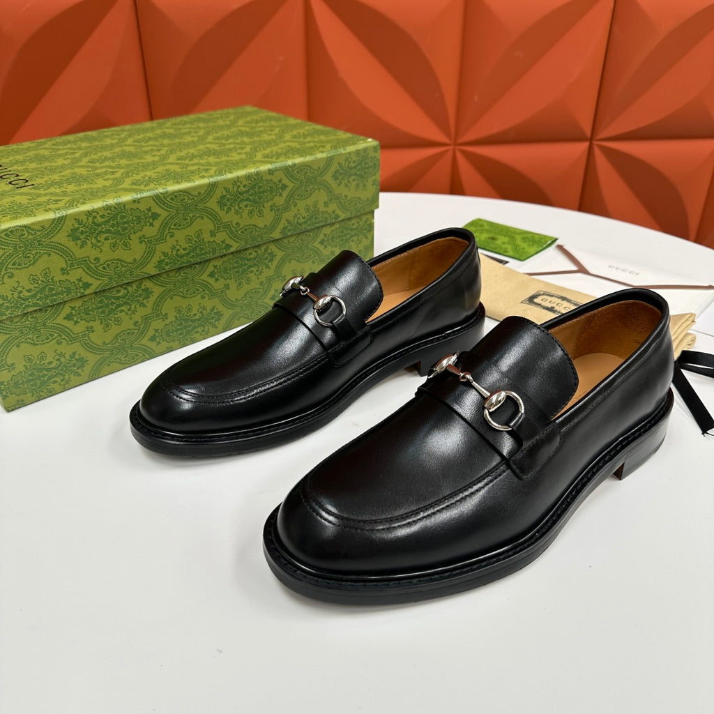 Gucci unisex leather loafers, black, silver horsebit strap detail